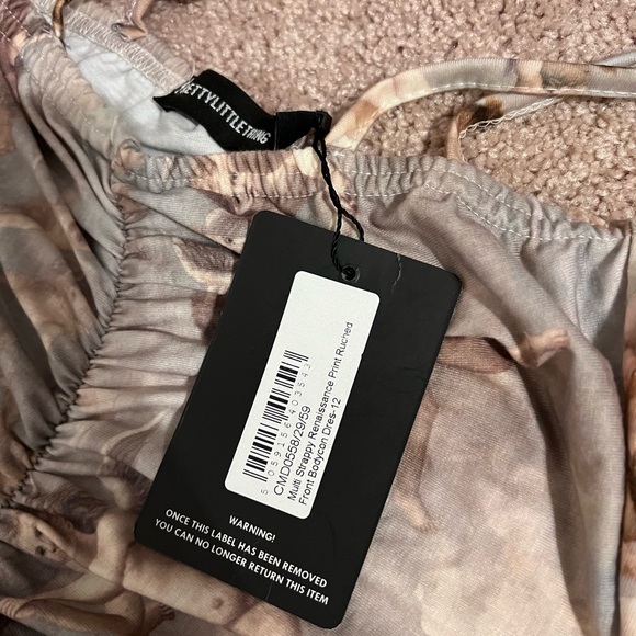 Bundle PrettyLittleThing Dresses‎ - Picture 2 of 3